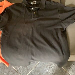 Black old navy polo short sleeve shirt